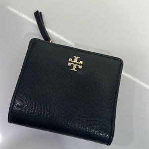 Tory Burch wallet